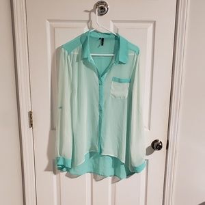 5/$30 SALE! Aqua Blouse (W2)